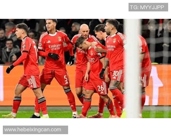 中央陆军与本菲卡激战正酣谁将赢得这场巅峰对决的荣耀